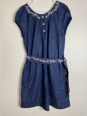 Stetson Denim Dress Women’s Medium Embroidered Belted Cap Sleeve